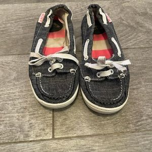 Girls Roxy slip on shoes size 13